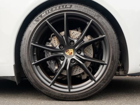 Certified 2017 Porsche 911 Carrera image 13