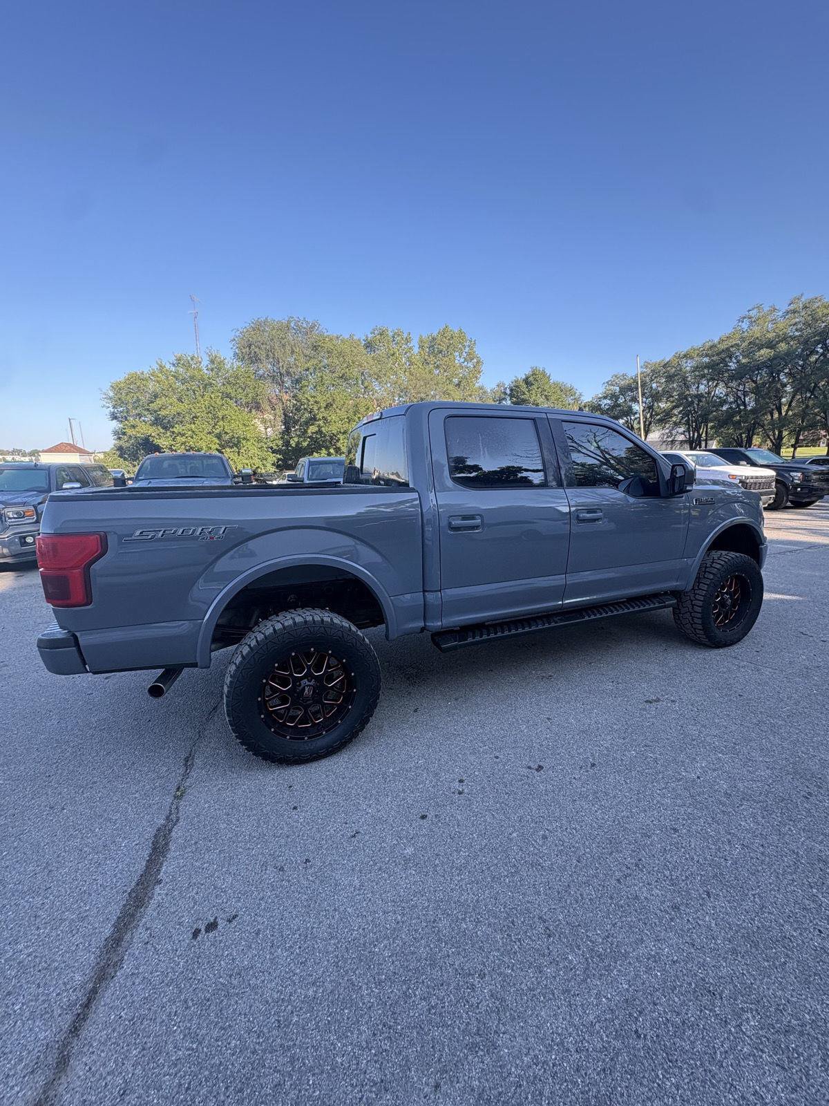 Used 2020 Ford F150 XLT w/ Equipment Group 302A Luxury AWD/4WD image 12