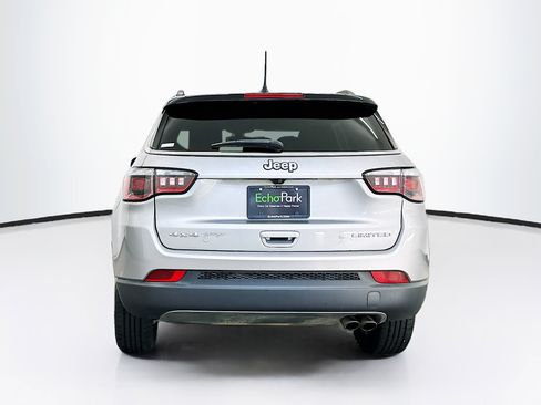 Used 2019 Jeep Compass Limited AWD/4WD image 7