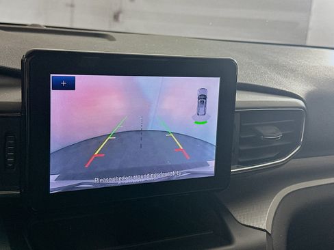 Used 2020 Ford Explorer XLT w/ Equipment Group 202A image 23