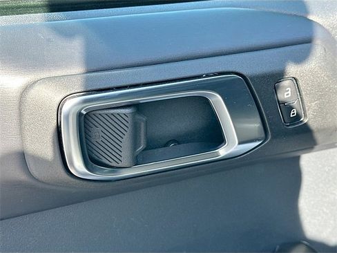 Used 2025 Ford Bronco Outer Banks image 18