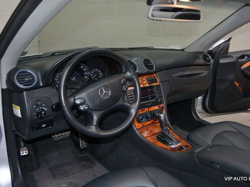 Used 2005 Mercedes-Benz CLK 320 Cabriolet image 15