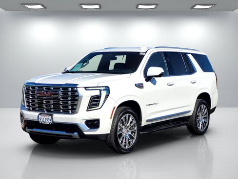 Used 2025 GMC Yukon Denali AWD/4WD image 8