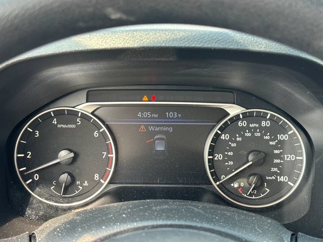 Used 2025 Nissan Altima 2.5 SV FWD image 16