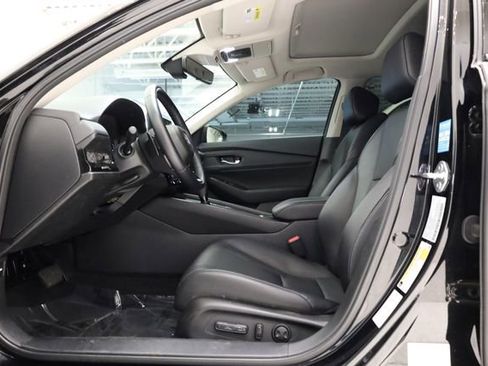 Used 2025 Honda Accord EX-L image 12