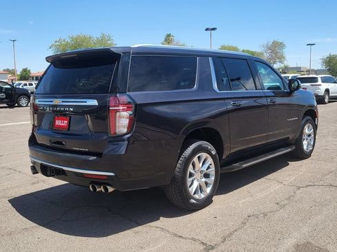 Used 2023 Chevrolet Suburban Premier AWD/4WD image 10