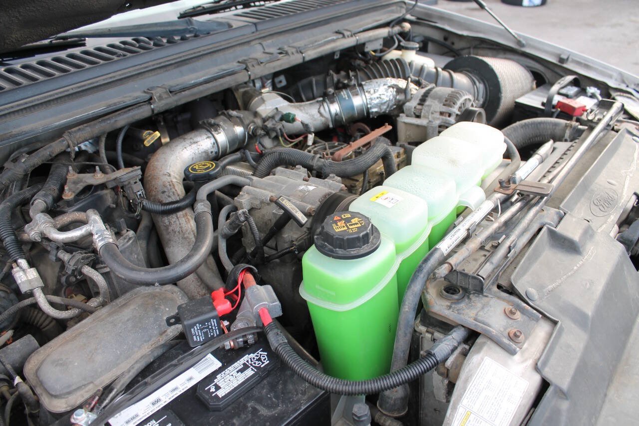 Used 2001 Ford Excursion XLT RWD image 18