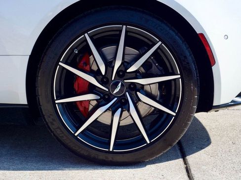 Used 2017 Aston Martin DB11 V12 image 41