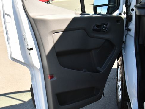 Used 2023 Ford Transit 350 XLT image 14