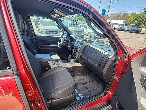Used 2011 Ford Escape XLT AWD/4WD image 14