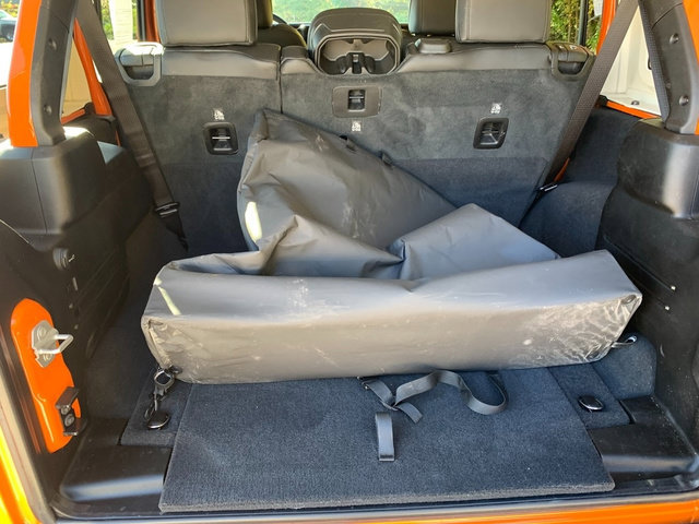 Used 2025 Jeep Wrangler Unlimited Rubicon w/ XTREMEE 35" Tire Package AWD/4WD image 4