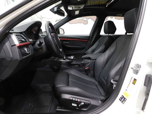 Used 2019 BMW 330i xDrive Wagon AWD/4WD image 30