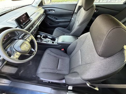 Used 2024 Honda Accord EX image 17