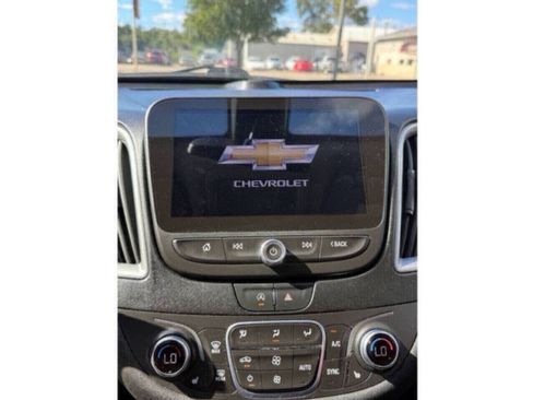 Used 2022 Chevrolet Malibu LT FWD image 13