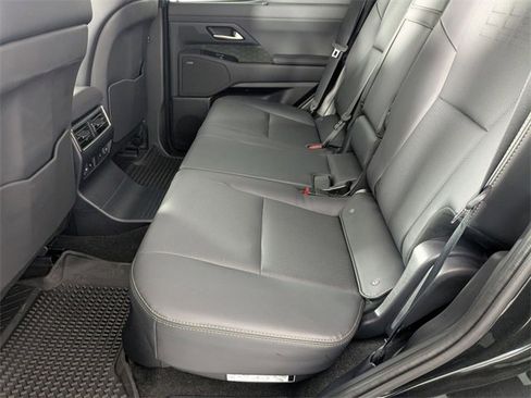 Used 2024 Lexus GX 550 image 26