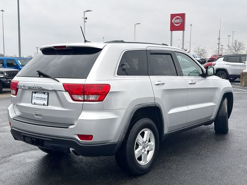 Used 2012 Jeep Grand Cherokee Laredo w/ Laredo E Group image 3