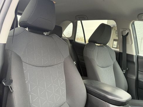 Used 2020 Toyota RAV4 XLE w/ All Weather Liner Package image 52