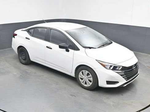 Used 2023 Nissan Versa S FWD image 1
