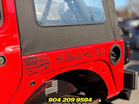 Used 2018 Jeep Wrangler Unlimited Sport AWD/4WD image 18