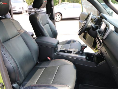 Used 2022 Toyota Tacoma SR5 AWD/4WD image 31