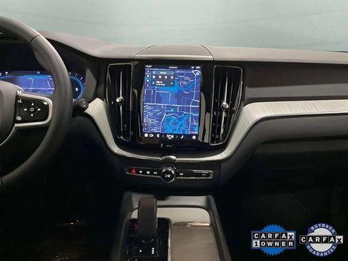 Used 2025 Volvo XC60 B5 Plus image 14