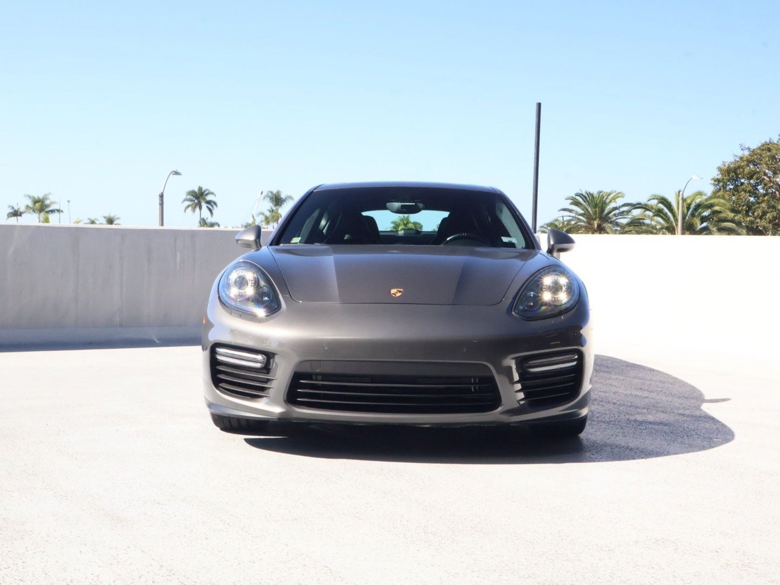 Certified 2015 Porsche Panamera GTS AWD/4WD image 6
