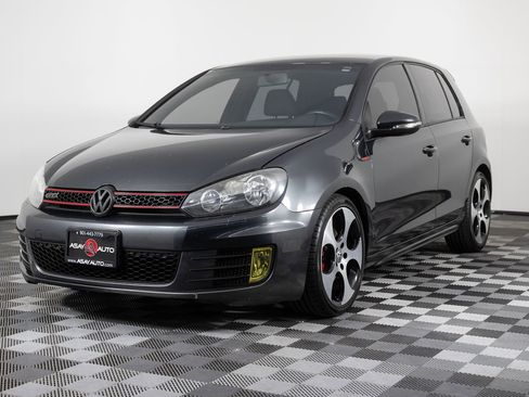 Used 2013 Volkswagen Golf 4-Door image 2