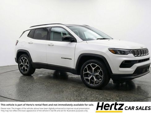 Used 2025 Jeep Compass Limited image 1