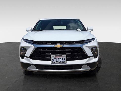 Used 2025 Chevrolet Blazer LT AWD/4WD image 3