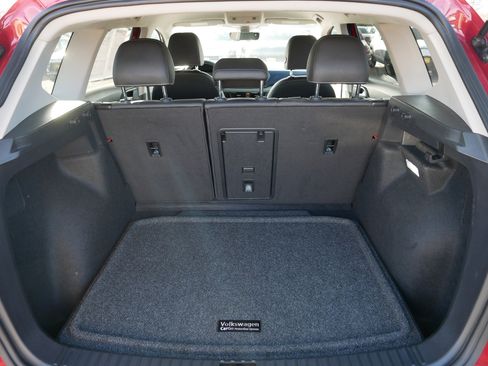 Used 2024 Volkswagen Taos SE image 18