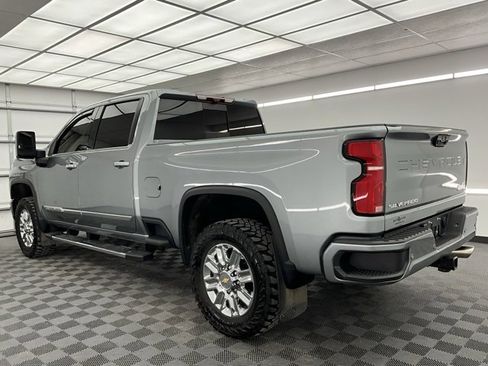 Used 2024 Chevrolet Silverado 3500 High Country w/ High Country Premium Package image 21