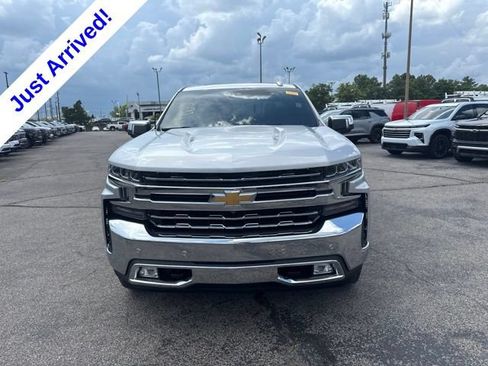 Used 2019 Chevrolet Silverado 1500 LTZ w/ LTZ Premium Package AWD/4WD image 8