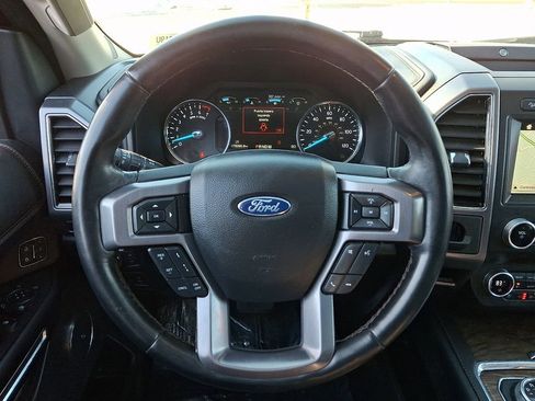 Used 2019 Ford Expedition Platinum image 19