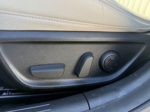 Used 2022 Genesis G70 2.0T w/ Prestige Package image 14