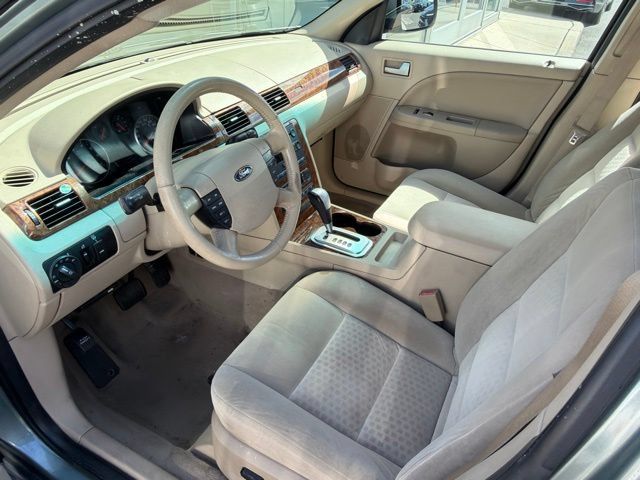 Used 2005 Ford Five Hundred SEL FWD image 18