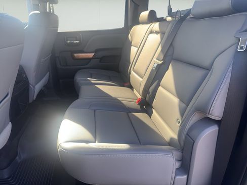 Used 2018 Chevrolet Silverado 1500 LTZ w/ LTZ Plus Package image 13