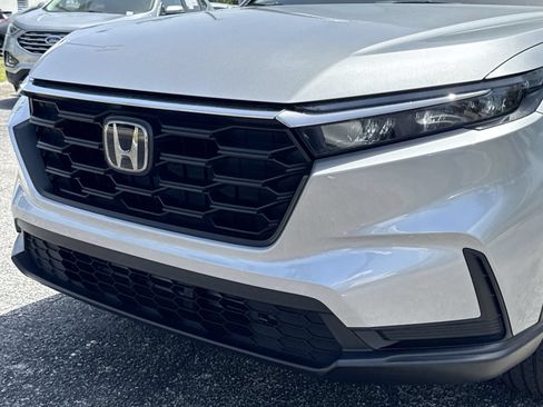 Used 2024 Honda CR-V LX image 10
