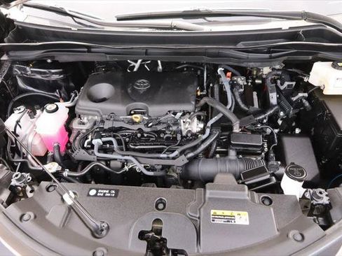 Certified 2024 Toyota Sienna XLE image 30