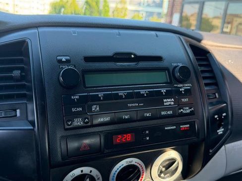 Used 2010 Toyota Tacoma 2WD Access Cab image 16