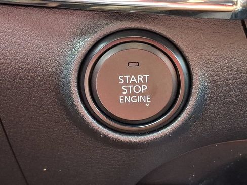 Used 2023 MAZDA MAZDA3 s FWD image 26