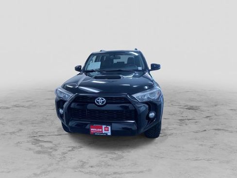 Used 2017 Toyota 4Runner TRD Off-Road Premium image 5