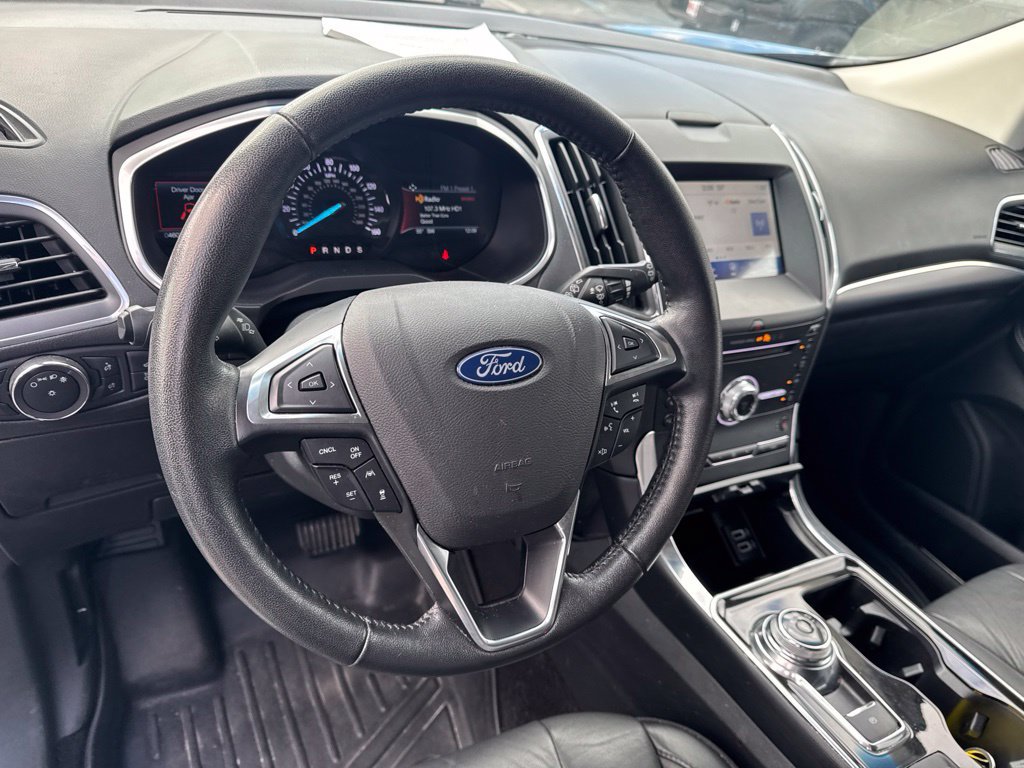 Certified 2019 Ford Edge Titanium FWD image 11