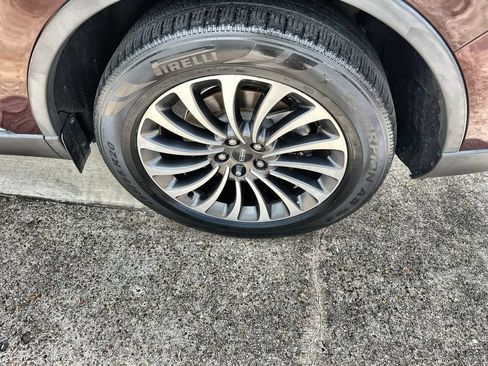 Used 2020 Lincoln Aviator Reserve w/ Equipment Group 201A AWD/4WD image 12