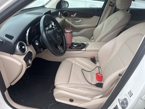 Used 2018 Mercedes-Benz GLC 300 image 27