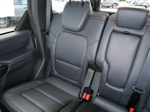 Used 2026 Ford Bronco Big Bend w/ Black Diamond Package AWD/4WD image 12