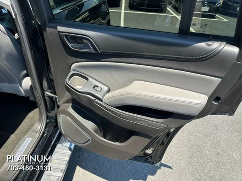 Used 2018 Chevrolet Tahoe LT w/ LT Signature Package AWD/4WD image 21