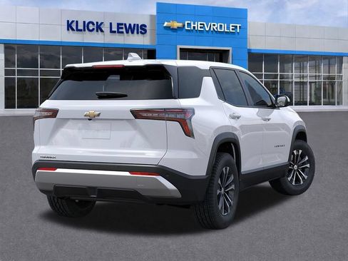 New 2027 Chevrolet Equinox LT FWD image 4