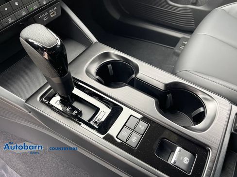 Used 2026 Subaru Outback Premium AWD/4WD image 18