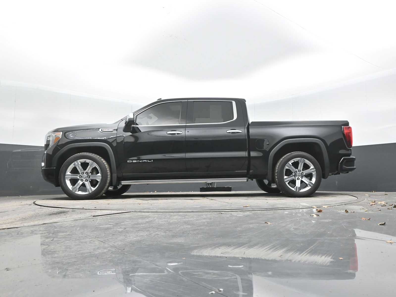 Used 2019 GMC Sierra 1500 Denali w/ Denali Ultimate Package AWD/4WD image 42