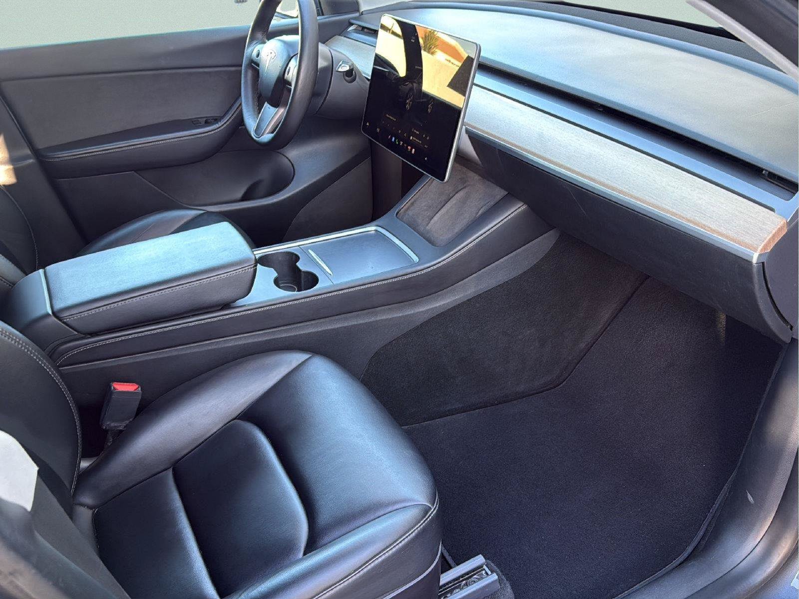 Used 2022 Tesla Model Y Long Range AWD/4WD image 22